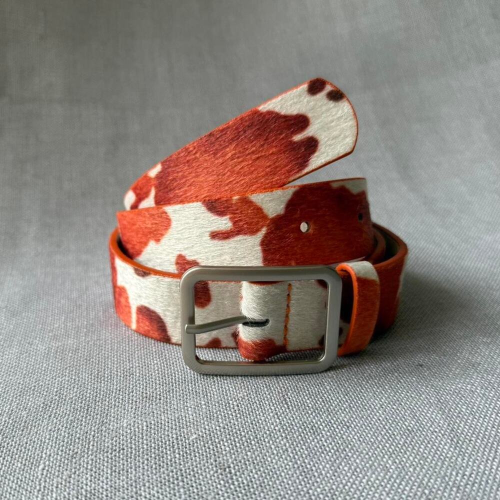 Cowhide print fur orange and white WMNS1